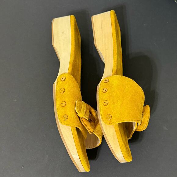 Veronica Beard Clog Sandals in Saffron Suede, Size 8 - Picture 9 of 14